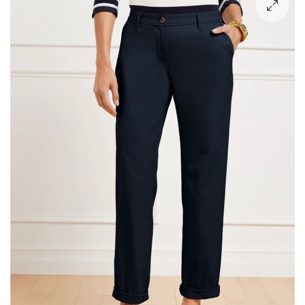 NWT Talbots relaxed chino pant
Size 16